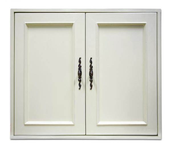 Professional Cupboard Hardware Replacement